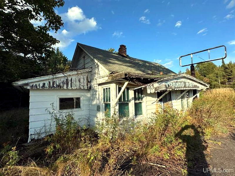 Three Lakes Trading Post - Real Estate Photo
